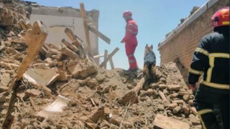 Doğu Kürdistan: Metruk bina çöktü, 6 kişi enkaz altında kaldı