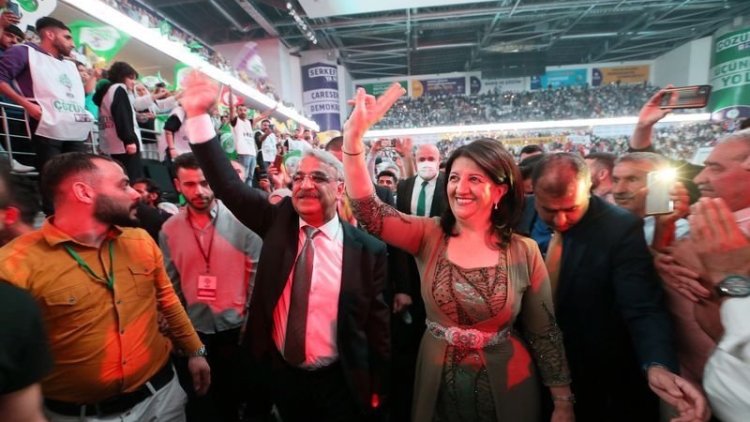 HDP kongresine 'slogan' soruşturması, dört gözaltı