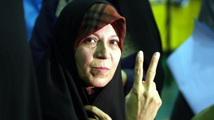 İran'da rejimi eleştiren eski Cumhurbaşkanı kızına gözaltı kararı