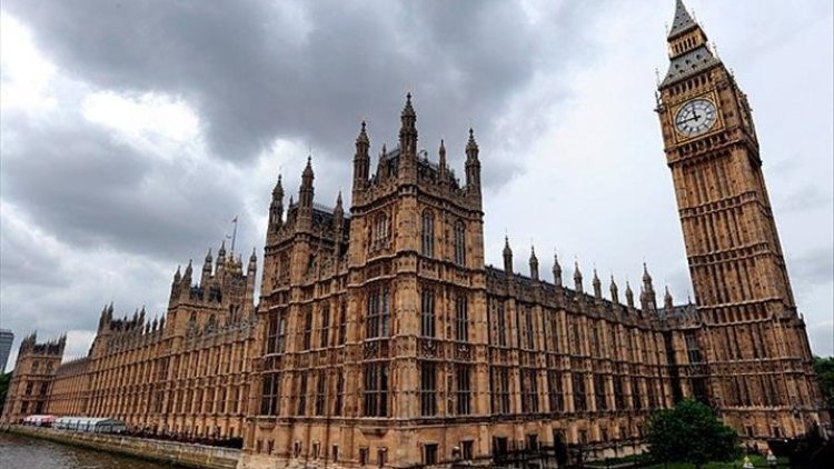 İngiliz parlamentosundan hükümete güvenoyu
