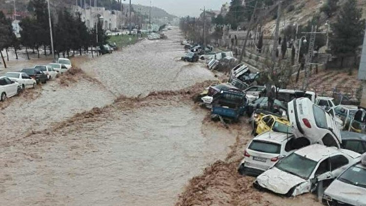 İran'da sel felaketi: 44 kişi yaşamını yitirdi