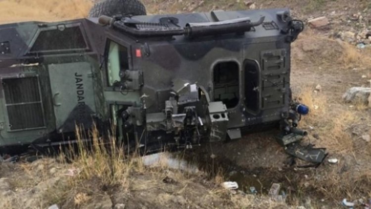 Roboski yakınlarında askeri araç devrildi: 10 yaralı