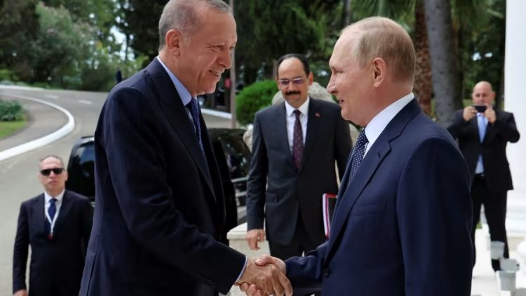 FT: Batı, Türkiye-Rusya işbirliğinin derinleşmesinden endişeli