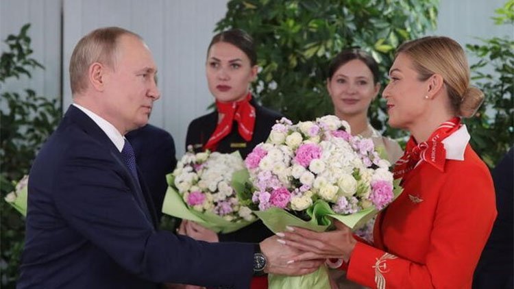 Putin, 10 çocuk doğuran annelere 1 milyon ruble verecek