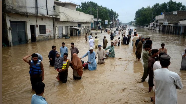 Pakistan'daki sel felaketinde can kaybı 1033’e yükseldi