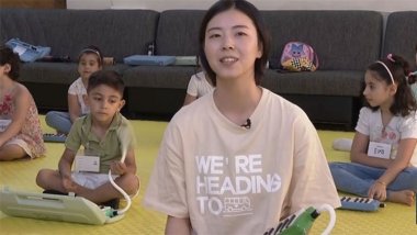 Japon Kaidia İkuzoki, Duhok’ta çocuklara müzik ve yoga dersleri veriyor