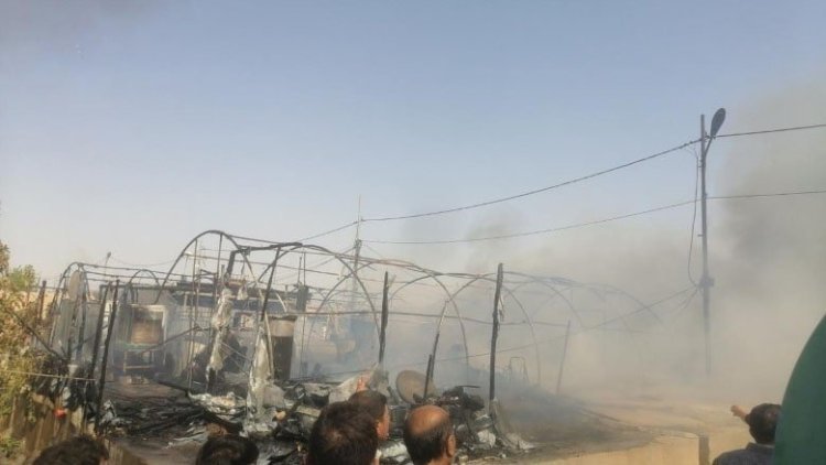 Zaho'da Ezidi Kürtler'in kaldığı kampta yangın çıktı
