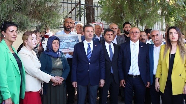 CHP Milletvekilleri Şenyaşar ailesini ziyaret etti