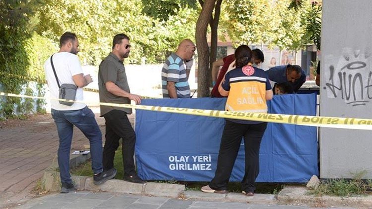 Diyarbakır'da parkta silahla vurulmuş erkek cesedi bulundu