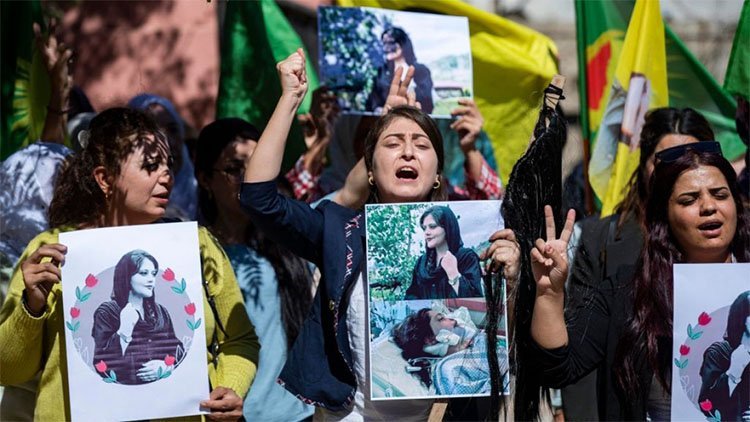 Qamişlo'da Mahsa Emini’nin ölümü protesto edildi