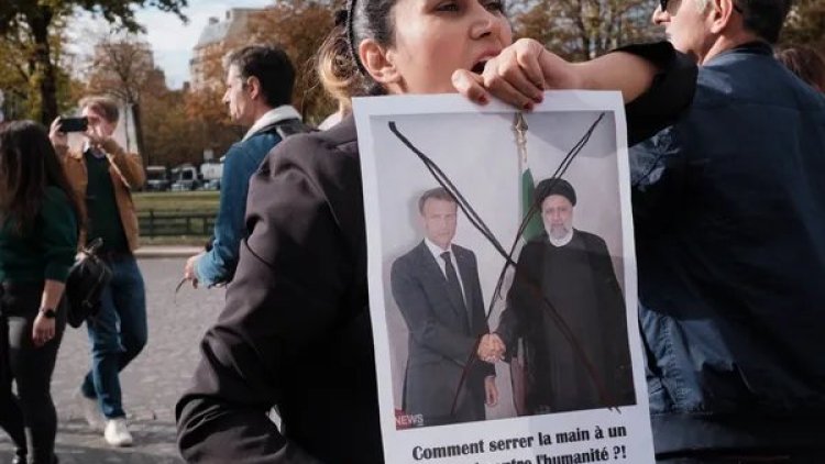 Bir grup İranlı akademisyen ve gazeteciden Macron'a 'Jina Emini' mektubu