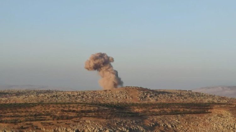  Rus savaş uçaklarından İdlib'e hava saldırısı