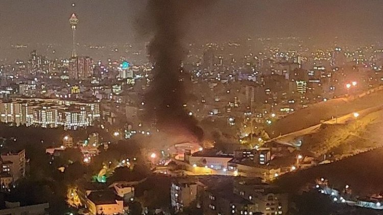 Tahran'daki Evin Cezaevinde art arda patlamalar