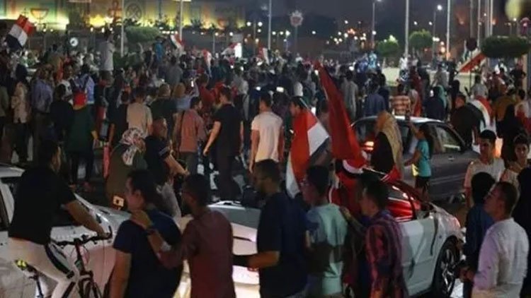 Mısır'da halk rejime karşı sokağa çıkmaya hazırlanıyor