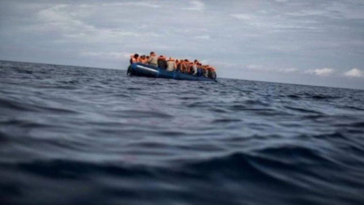 Ege'de en az 68 kişiyi taşıyan mülteci teknesi battı