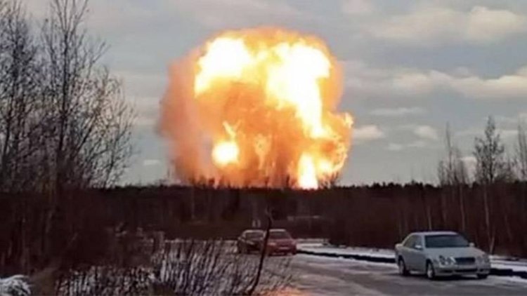 Rusya'da petrol boru hattında şiddetli patlama