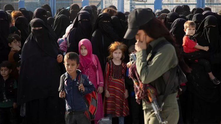 Mazlum Abdi: 'Kara harekatı sonrası IŞİD'lilerin kaldığı kampları kontrol edemeyebiliriz'