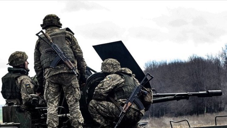 Ukrayna'dan askeri üsse saldırı: Çok sayıda Rus askeri öldü