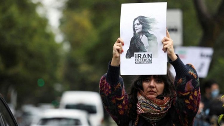 İran'daki göstericilerden 400'ü hakkında mahkumiyet kararı çıktı