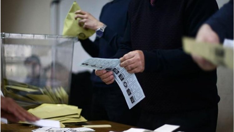 Anketlerin genel ortalamasına göre parti ve İttifakların oy oranı açıklandı 