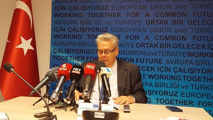 AP Türkiye Raportöründen İmamoğlu ve Demirtaş açıklaması