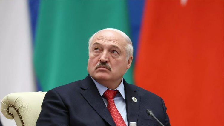 Belarus lideri Lukaşenko: Barış istiyorsan, savaşa hazır ol