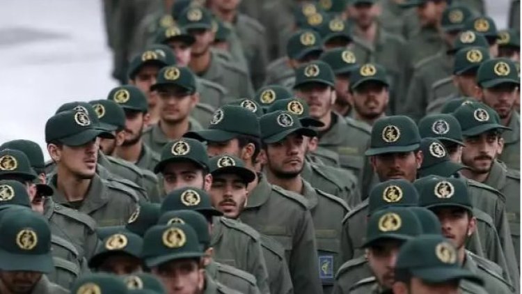 Hollanda, İran Devrim Muhafızları'nın AB tarafından terörist ilan edilmesini talep etti.