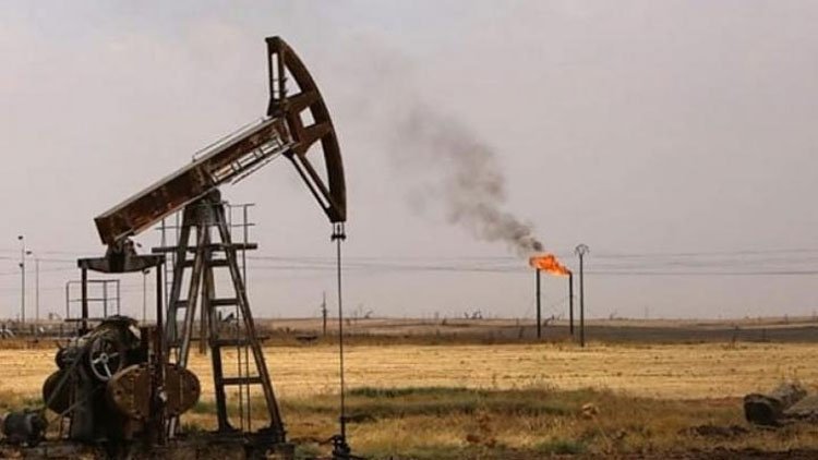Deyrezzor'da petrol terminaline saldırı: 10 ölü