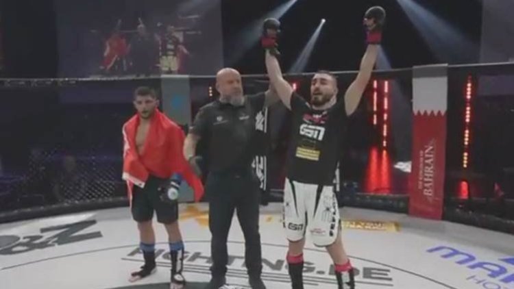 Kürt boksör finalde Türk rakibini yendi