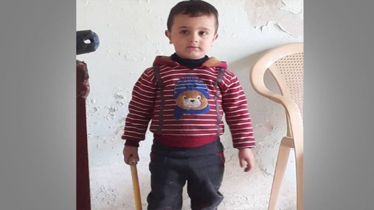 Halep: Afrinli çocuk donarak can verdi
