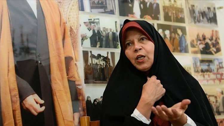 Eski İran liderinin kızına ‘göstericileri kışkırtma’ suçlamasıyla hapis cezası