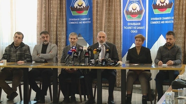 DTSO Başkanı’ndan Kürtçe çağrısı: İş insanları kampanyaya destek olmalı