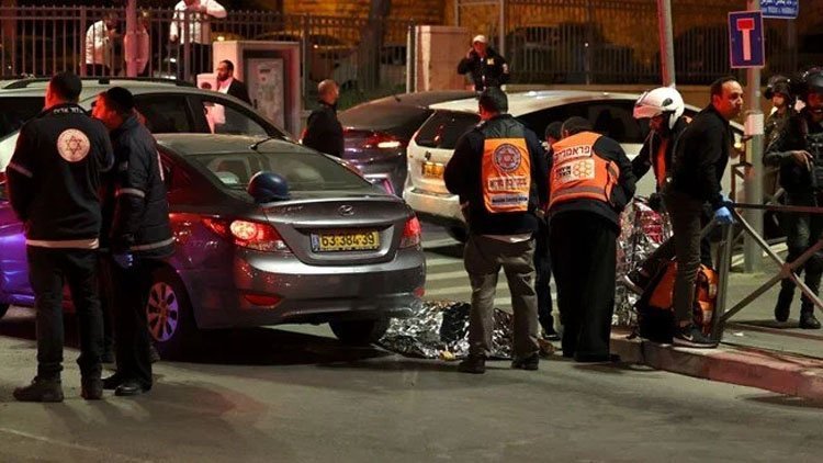 Kudüs'te sinagoga silahlı saldırı: En az 7 ölü