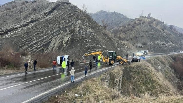 Şırnak'ta minibüs kazası: 8 yaralı