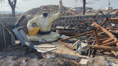 Şivan Perwer heykeli: Önce saldırıya uğradı, sonra çürümeye terk edildi