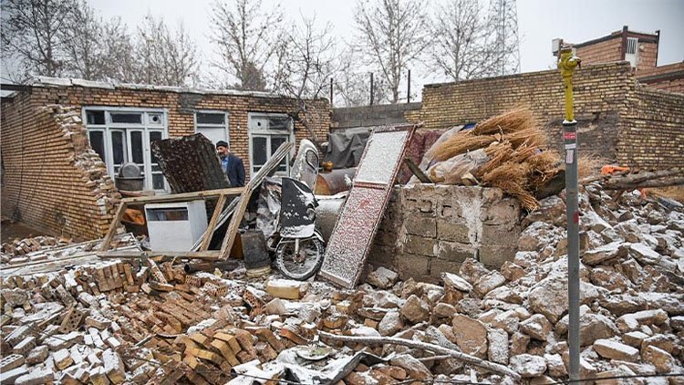 Doğu Kürdistan’daki depremde 3 bin 500 ev hasar gördü