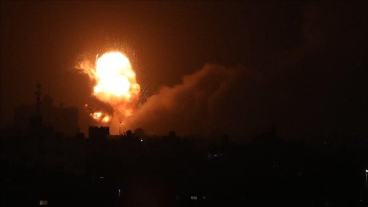 İsrail savaş uçakları, Gazze Şeridi'ndeki bazı noktaları vurdu
