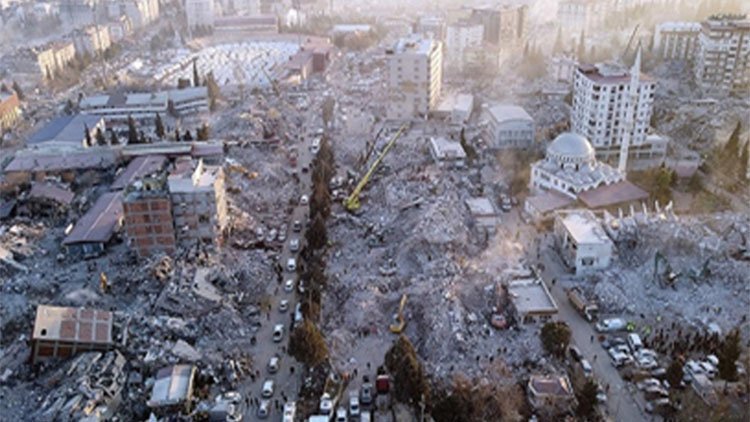 Bloomberg yazdı: Depremin ekonomik zararı 84 milyar dolar
