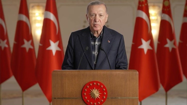 Erdoğan: Enkaz altından sağ çıkarılan insanımızın sayısı 8 binin üzerinde