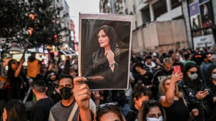 Jina Emini gösterileri: İran sendikaları rejimden taleplerini açıkladı