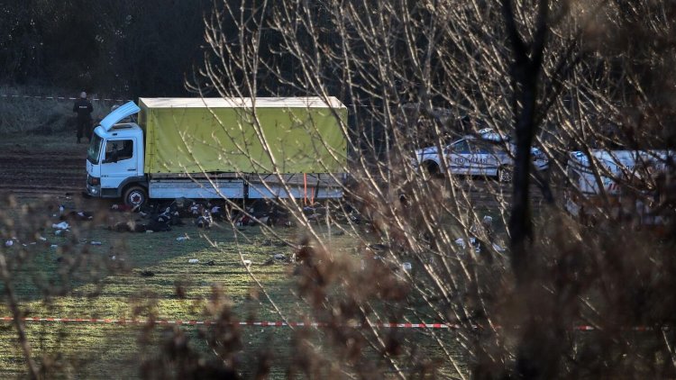 Bulgaristan'da bir tırın içinde 18 sığınmacı ölü bulundu