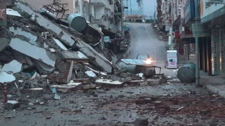 Hatay'daki 2 deprem sonrası yıkılan binalarda arama kurtarma çalışmaları sonra erdi