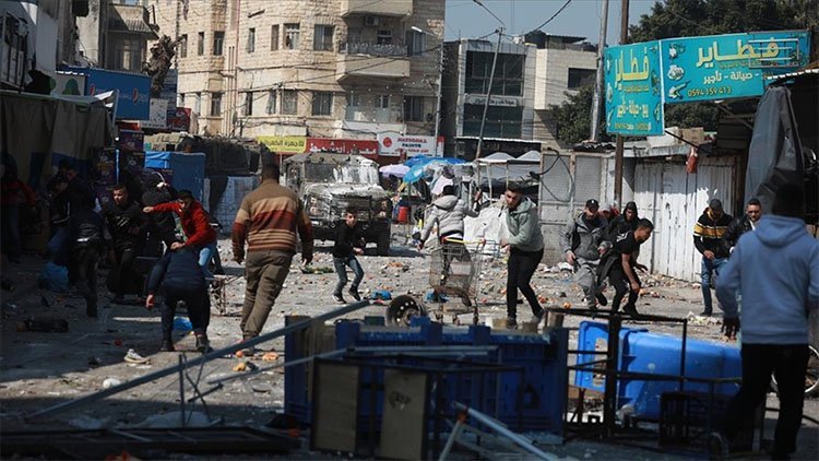 İsrail güçleri Batı Şeria'da 10 Filistinliyi öldürdü, 102 kişiyi yaraladı