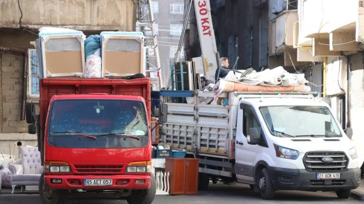 Diyarbakır'da bir ilçenin nüfusu yarı yarıya düştü