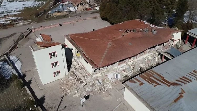Malatya’da güçlendirme yapılan okullar yıkıldı