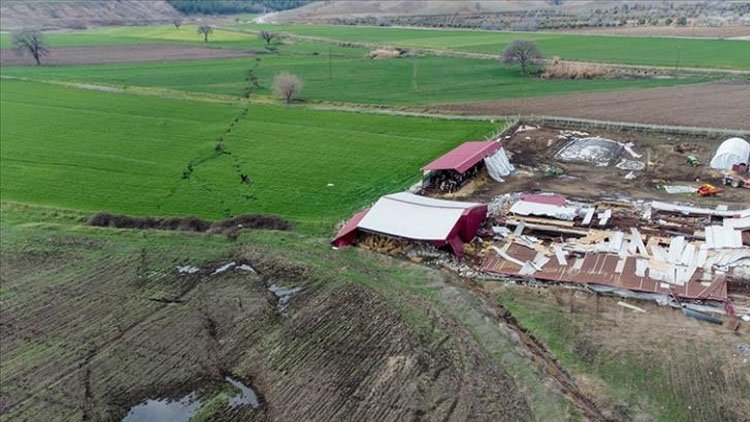 Diyarbakırlı çiftçinin deprem yardımına Dicle Elektrik el koydu