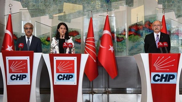 Hürriyet yazarı Selvi’den HDP'nin adayı göstermeyeceği İddiası