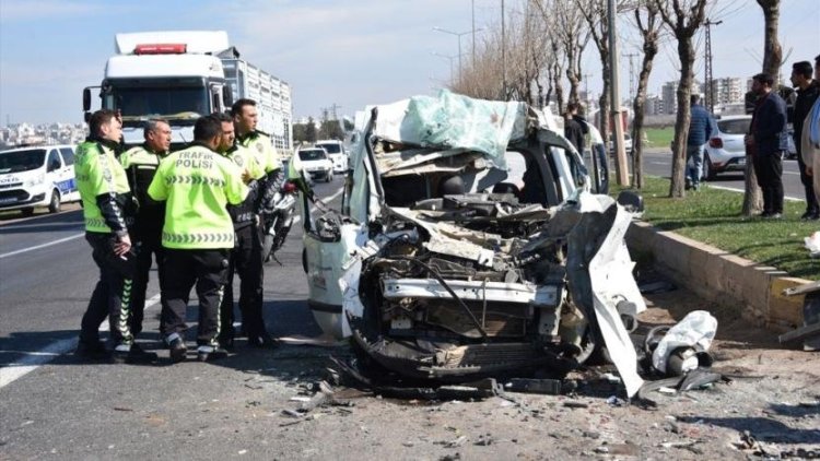 Urfa-Siverek'te kaza: 1 kişi yaşamını yitirdi, 1 kişi ağır yaralı
