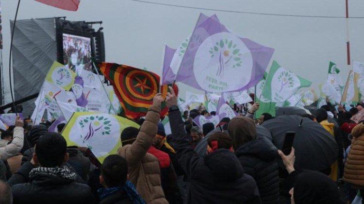 İstanbul Newroz'unda 200'den fazla gözaltı
