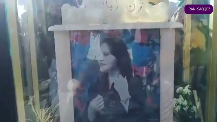 Jina Emini mezarı başında Newroz ateşiyle anıldı